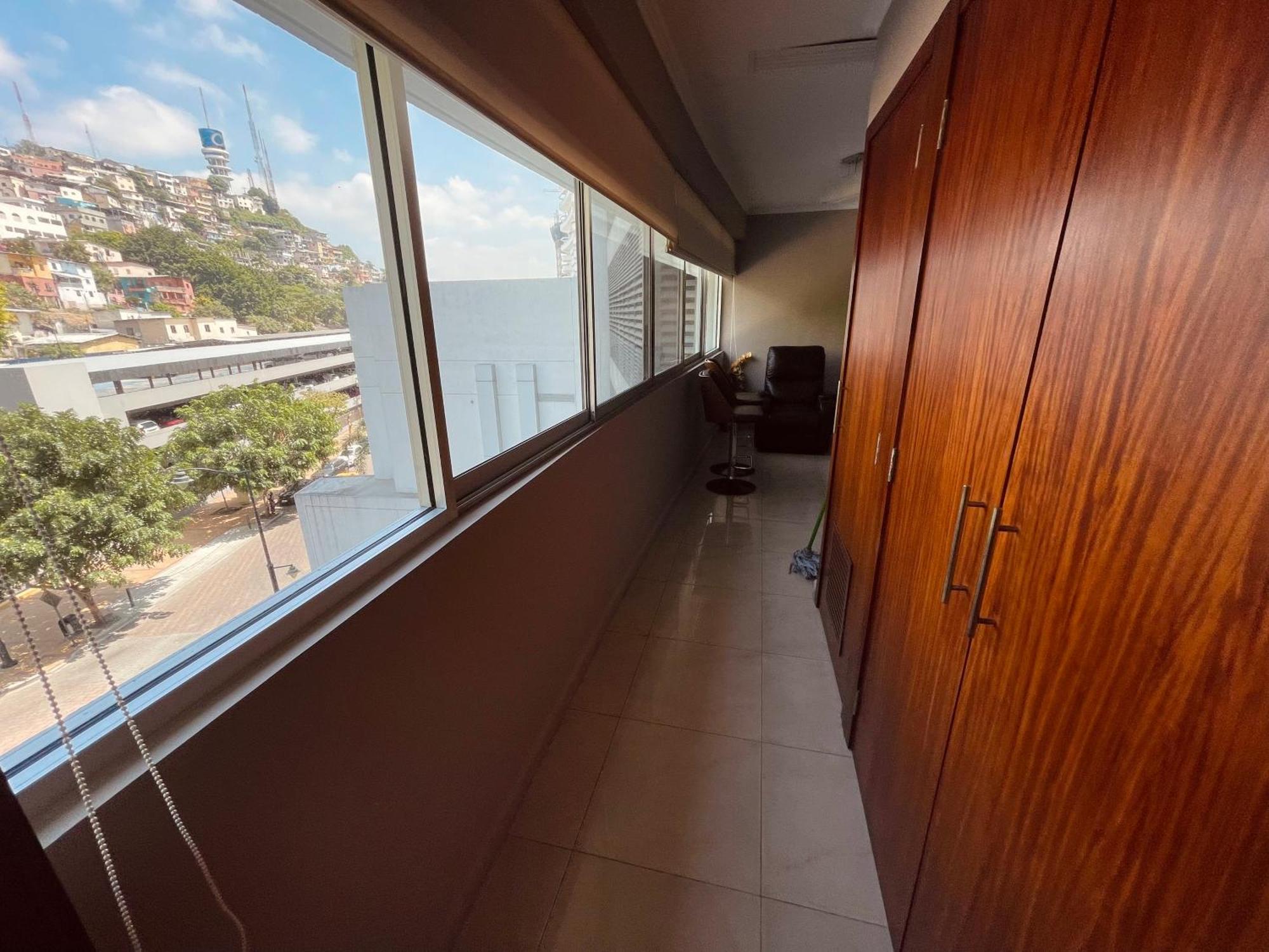 Suite Frente Al Rio En Puerto Santa Ana Riverfront Guayaquil Exterior photo