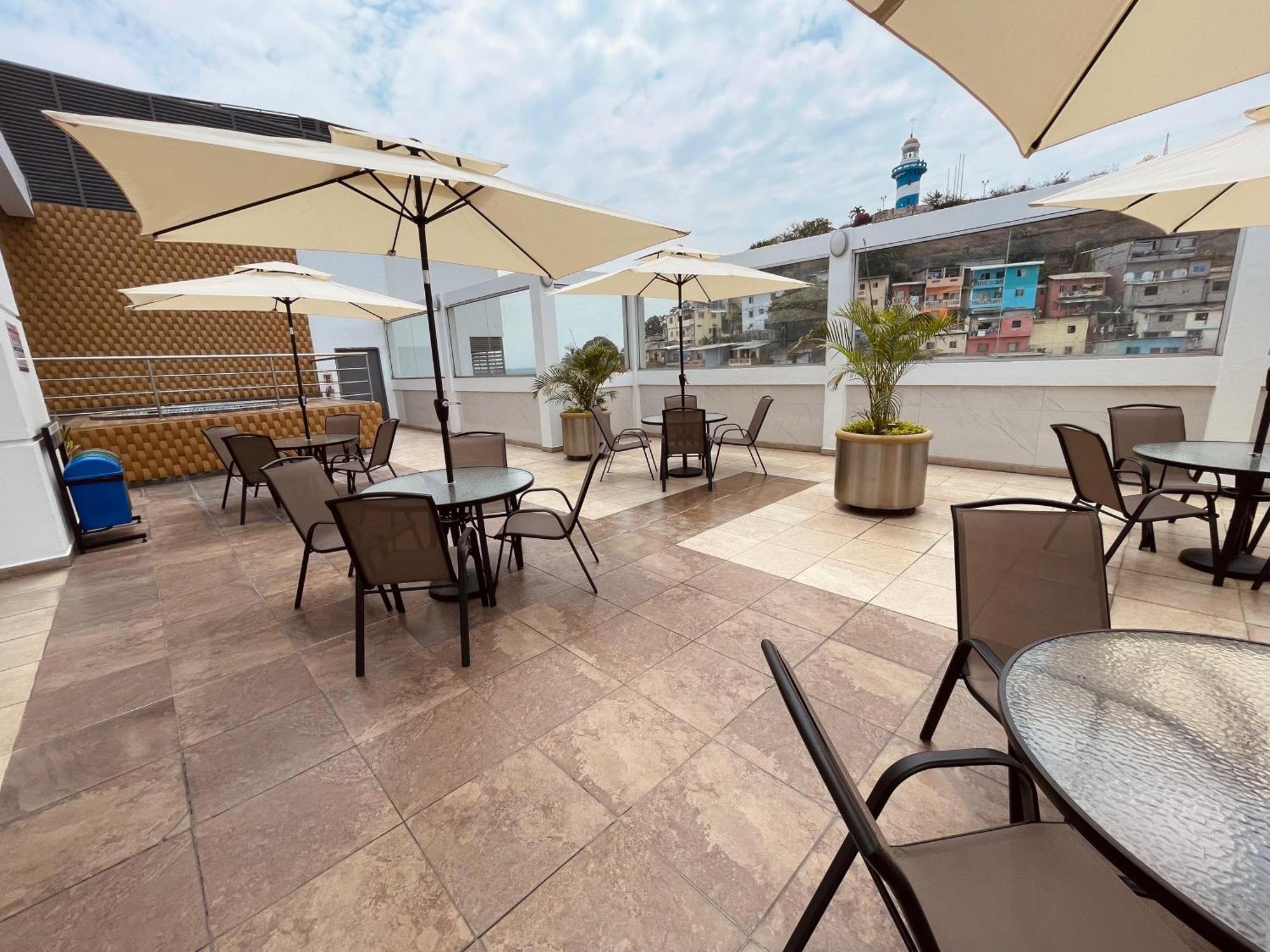 Suite Frente Al Rio En Puerto Santa Ana Riverfront Guayaquil Exterior photo